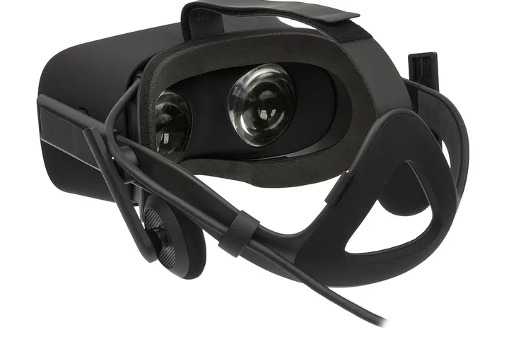 Cască de realitate virtuală Oculus Rift CV1, fotografie ilustrativă de arhivă