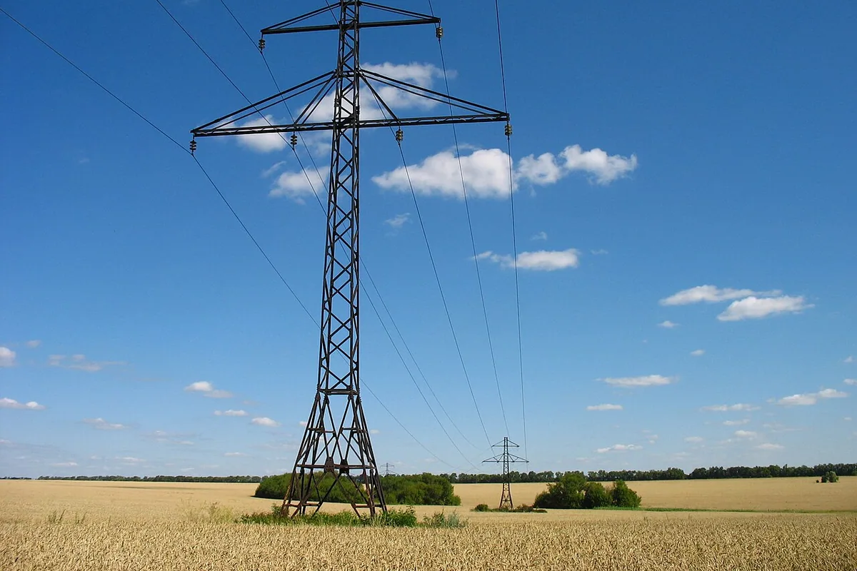 Linie electrică în Ucraina, fotografie de arhivă din 2008